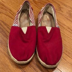 Red and white Toms size 8 women’s